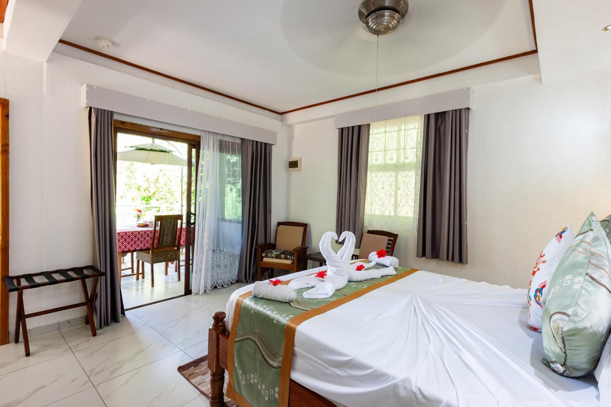 Sea View Lodge Бає-Санта-Анна Екстер'єр фото