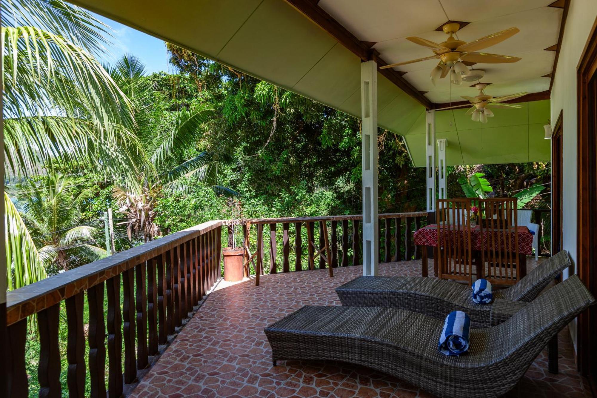 Sea View Lodge Бає-Санта-Анна Екстер'єр фото